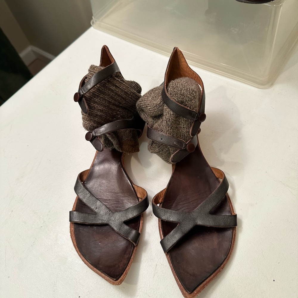 CYDWOQ vintage silver metallic size 39